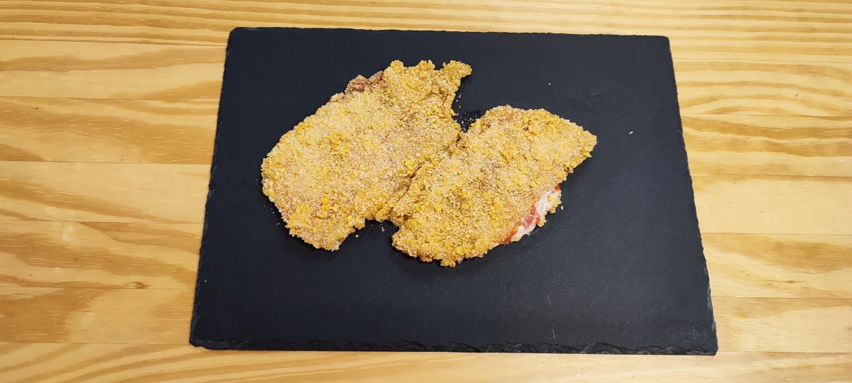 Pechuga rellena de mermelada de tomate y camembert
